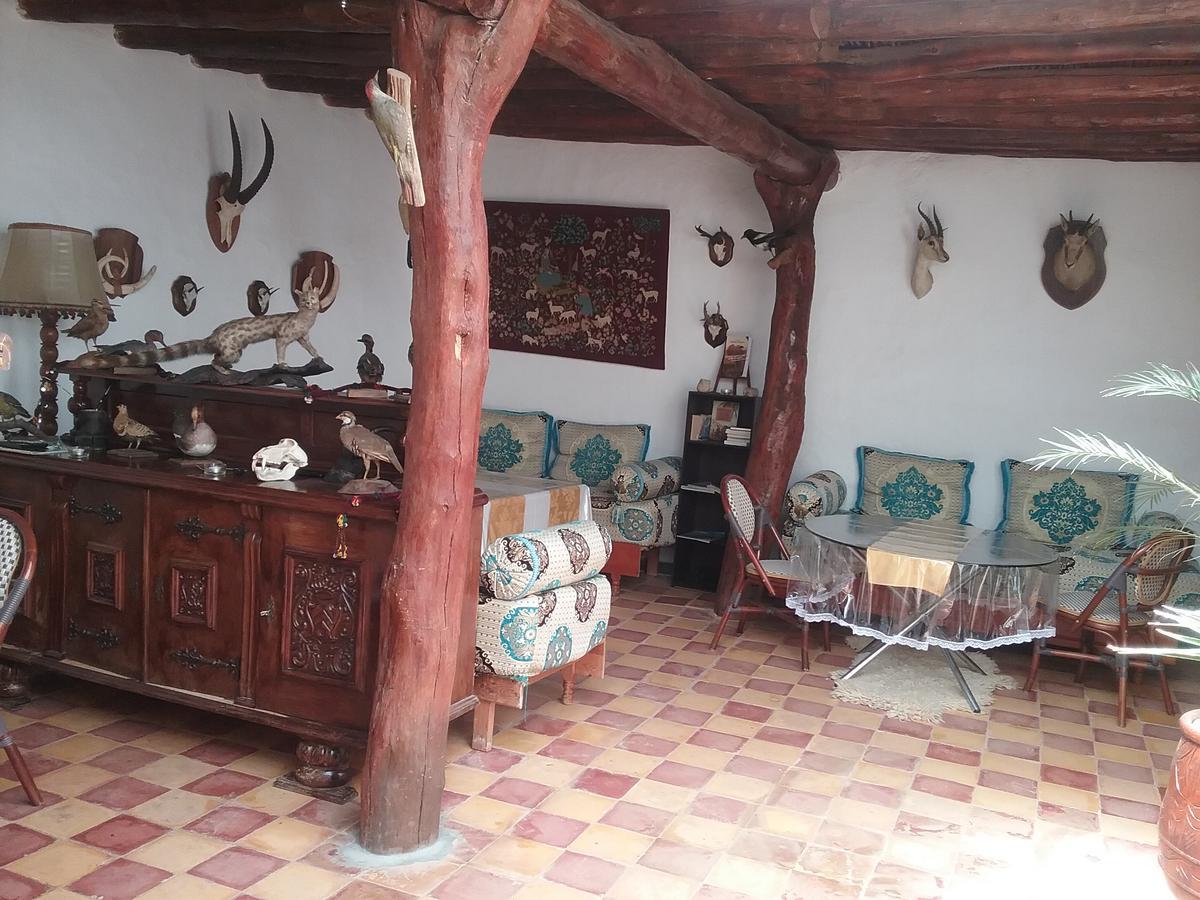 Hotel Relais De Tahla Aïn Bou Mahdi Exterior foto